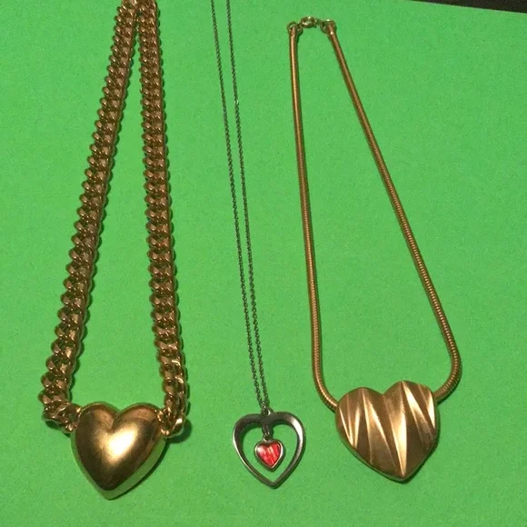 4/$10🌻🌻Silver & gold it’s all about the heart necklaces (3) - Picture 11 of 12